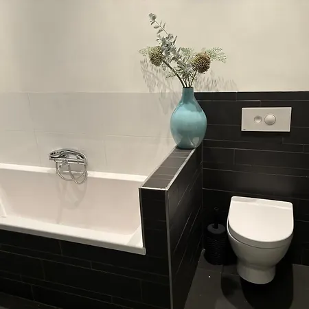 Apartmán 185m2 Groot Met Tuin In Centre *