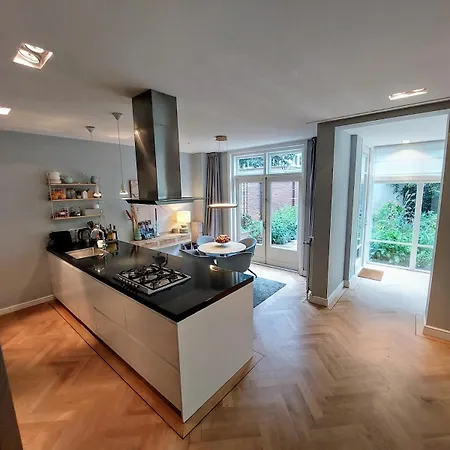 Lägenhet 185m2 Groot Met Tuin In Centre Amsterdam